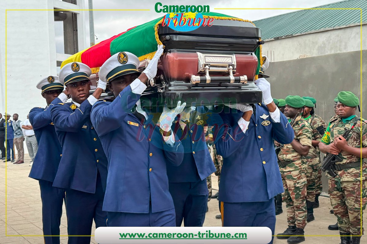 CamerounTribune's tweet photo. Hommage au Général de Division Mpay Philippe : arrivée  de la dépouille 
#Hommage #Obsèques #GeneralMpay #Armee #SûretéNationale https://t.co/W7mhdGRtmF