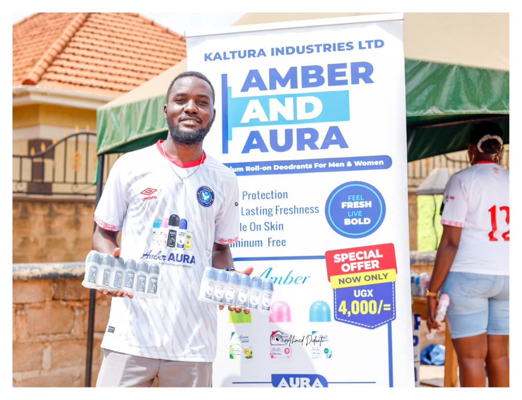 oldboydidi's tweet photo. Eyoooo #UOX how’s your Thursday going? 
Don’t leave that room without applying this Amber &amp; Aura deodorants on your body.

You have to smell well fam ! 😁
@LusekeFC ⚽️ https://t.co/UBpYoKDIvF