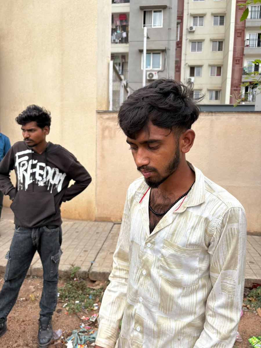 perkyelf's tweet photo. There was a hit and run case in Chokkanahalli area near Provident Neora apartment complex. This vehicle with the details hit a woman  who was riding a scooty and ran away.
@BlrCityPolice https://t.co/A7ylg3ntH7