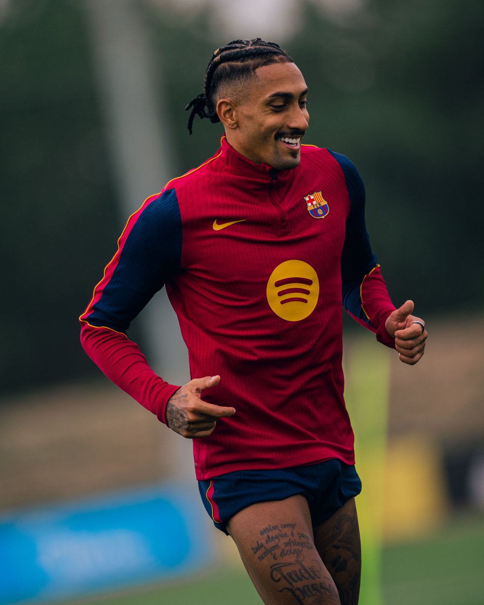 FCBarcelona's tweet photo. Happy to be back! 😁 https://t.co/8zp3qfQlRD