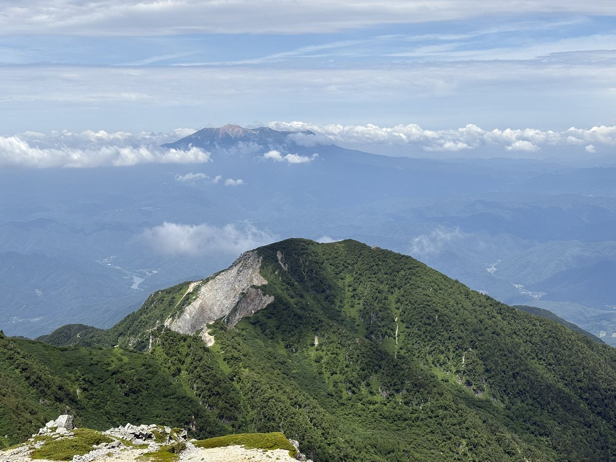daikokudoh's tweet photo. さておき、千畳敷カールと木曽駒ヶ岳は人気になるのも分かる素晴らしい山でした。
また別の季節に行きたい。

ところで千畳敷カールをぐるっと回るピクニックコースみたいなのがあんですよ。
(非登山者は大体このコースを回る)

‥‥‥意外と疲れるから気をつけよう。 https://t.co/OE6bZWfknq