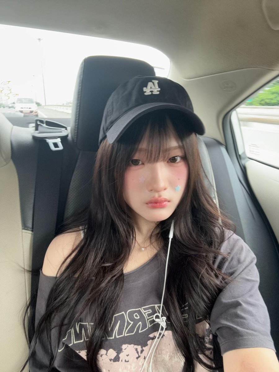 SindyBnk48_THFC's tweet photo. [ 🐰💗 𝐔𝐩𝐝𝐚𝐭𝐞 ] —
Tiktok Story : sindy.bnk48official

📎https://t.co/ggmMVClzvf

#SindyBNK48
—✨#BNK48 #SindyLands https://t.co/IBSzO4re5M