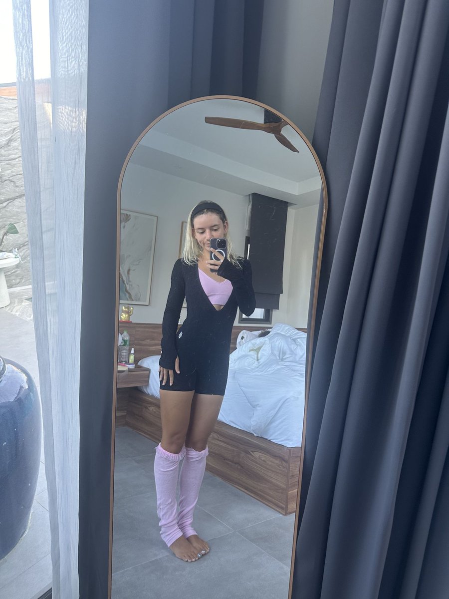 GoddessKattt_'s tweet photo. tomorrow is payday, zero out your account today before it gets refilled 😈

dispense for me like a good wallet https://t.co/5OfBnOYqGw
