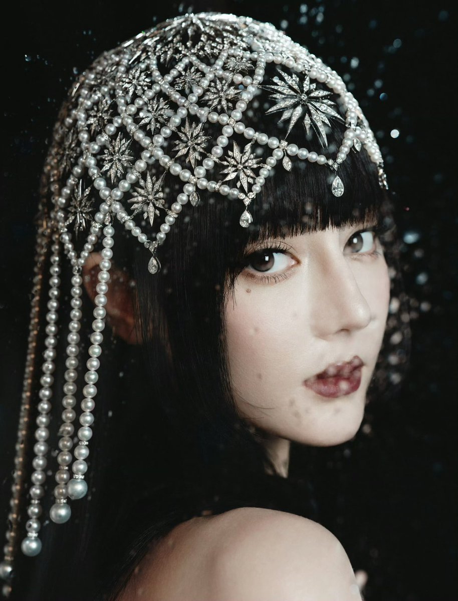 dramapotatoe's tweet photo. #Dilraba for a Mikimoto brand event 

More - https://t.co/H7YOK2JHn4
https://t.co/JF1XLkealo

#dilireba https://t.co/f5ns0i2ewH