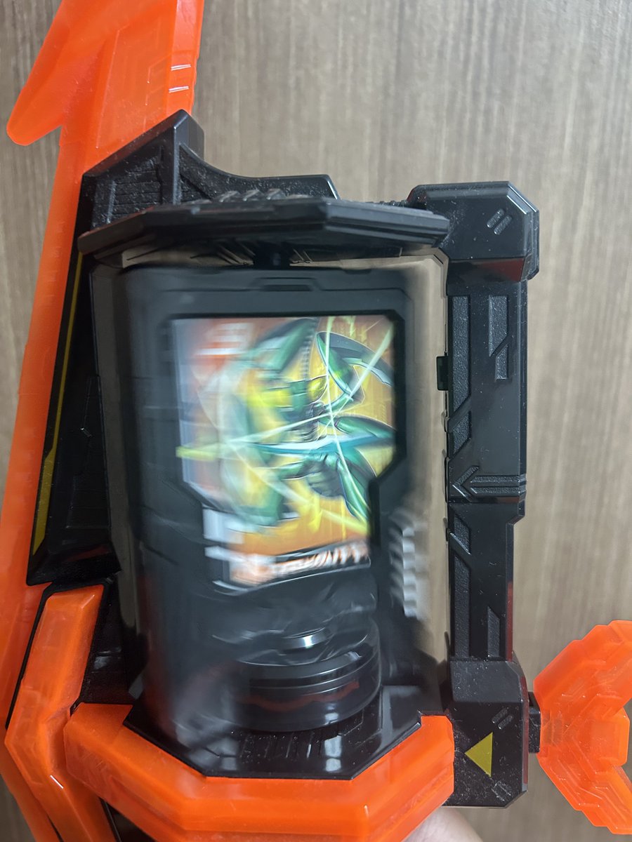 kohfull's tweet photo. ガッチャートルネードはやはり馬鹿の武器玩具（めちゃくちゃ褒めてる） https://t.co/LNs64kRNlk