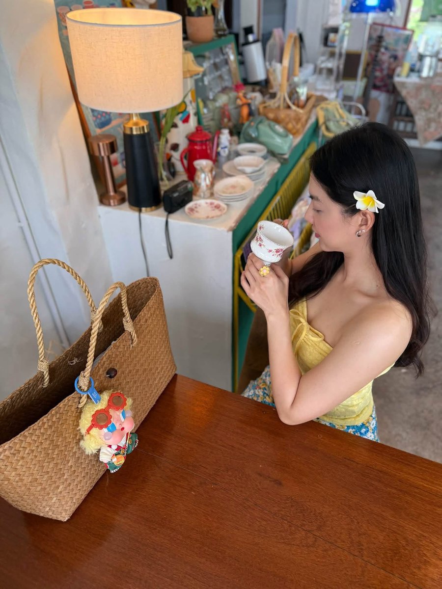 tonying2633's tweet photo. กาแฟใส่นมน้อย🥛🥛 https://t.co/sYkL8yQOfj