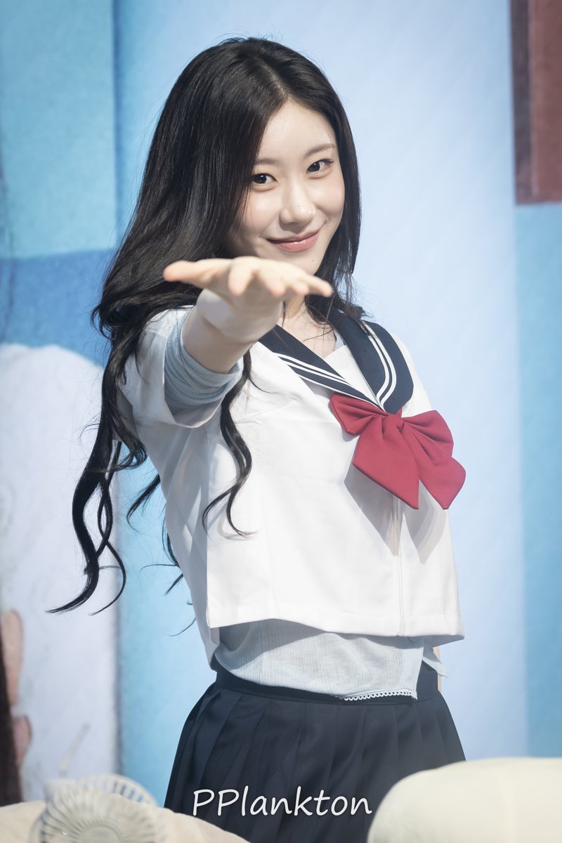 P___Plankton's tweet photo. 20260725 km   
 
take my hand

#ITZY #있지
 #CHAERYEONG #채령 https://t.co/ZJQRKesRwM