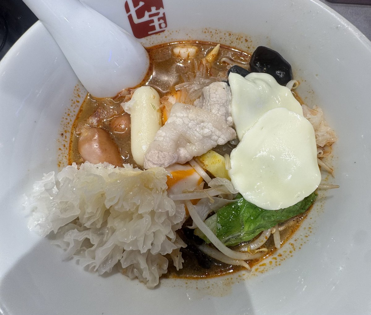 __nya___o0's tweet photo. 麻辣湯たべてきたんだけど、ゴマ団子がいちばん美味しかった
おすすめの具材おしえて https://t.co/X7fSJZ3qL1