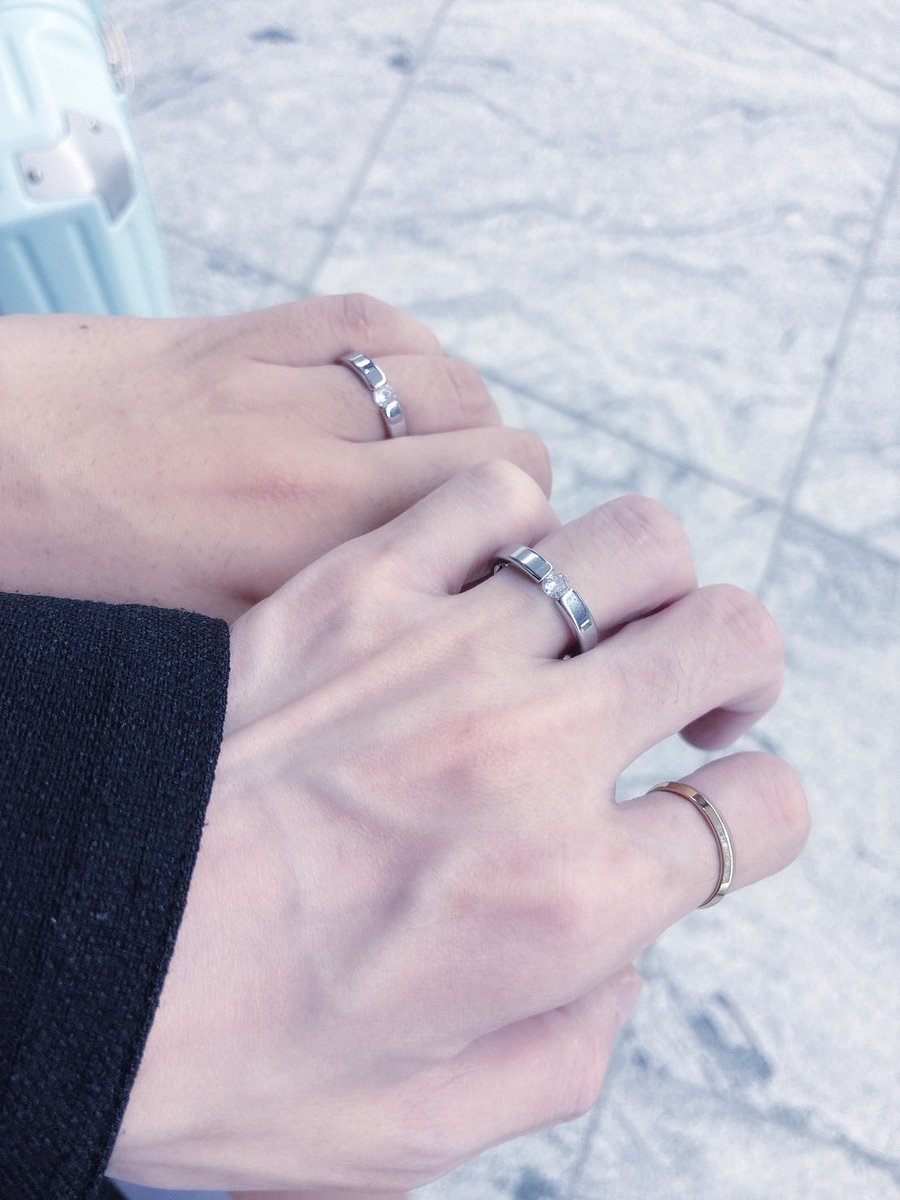 eclair0228's tweet photo. ☆改めてご報告☆
ご存知の方が多いと思いますが、
この度、紫桜クレアは、V妹である姫宮朔夜と結婚しました。 https://t.co/Swr0dEWvGY