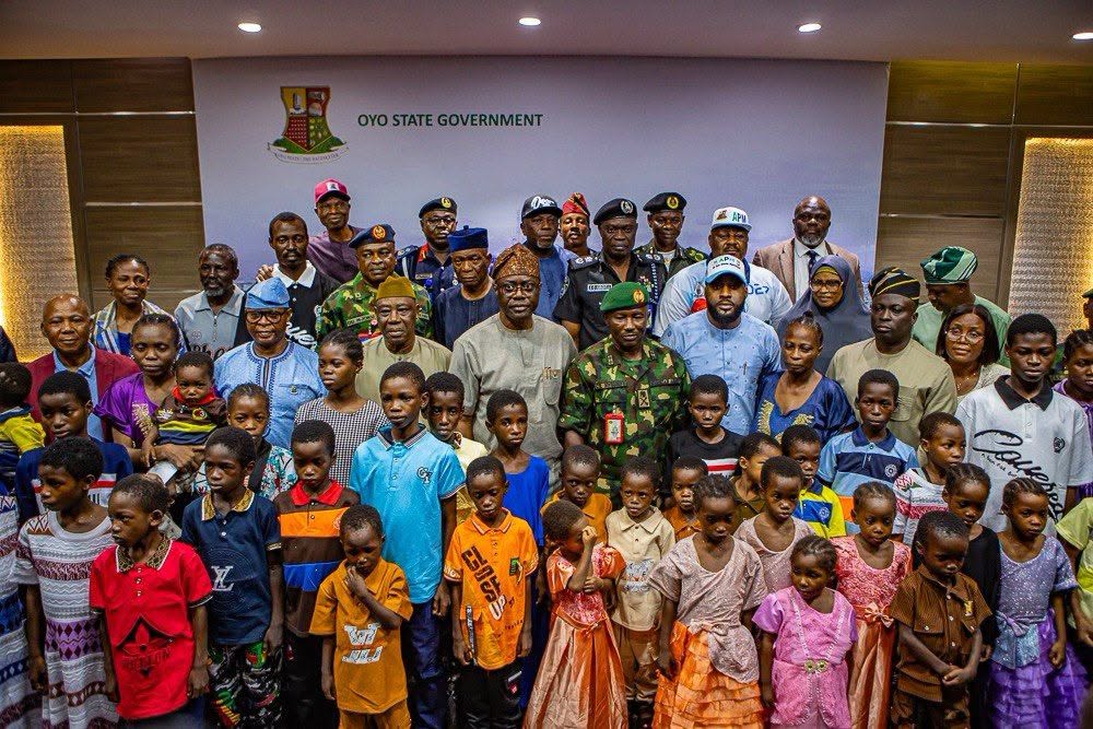 Oyoaffairs's tweet photo. Governor Seyi Makinde to Inaugurate Judicial Commission of Inquiry on Abduction of Students and Teachers at Esinle and Yawota Communities in Oriire Local Government of Oyo State. https://t.co/Ua5ARRpRlH