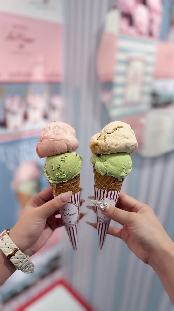 nyasul6's tweet photo. 念願のハリプ🍨♡  
#herliptoicecream  #herlipto https://t.co/4DE8glYsy3