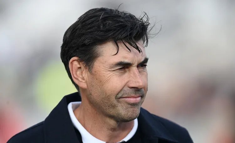 SportsChronix's tweet photo. Stephen Fleming begins a new chapter as England's Test Head Coach. 🏏

One of the greatest minds in modern cricket takes on a fresh challenge. 

Best wishes, Flem! 👏
|#StephenFleming | #EnglandCricket |
|#TestCricket | #Cricket | #england |
|#EnglandTestTeam | @SPFleming7 | https://t.co/FM5gjVFu8o
