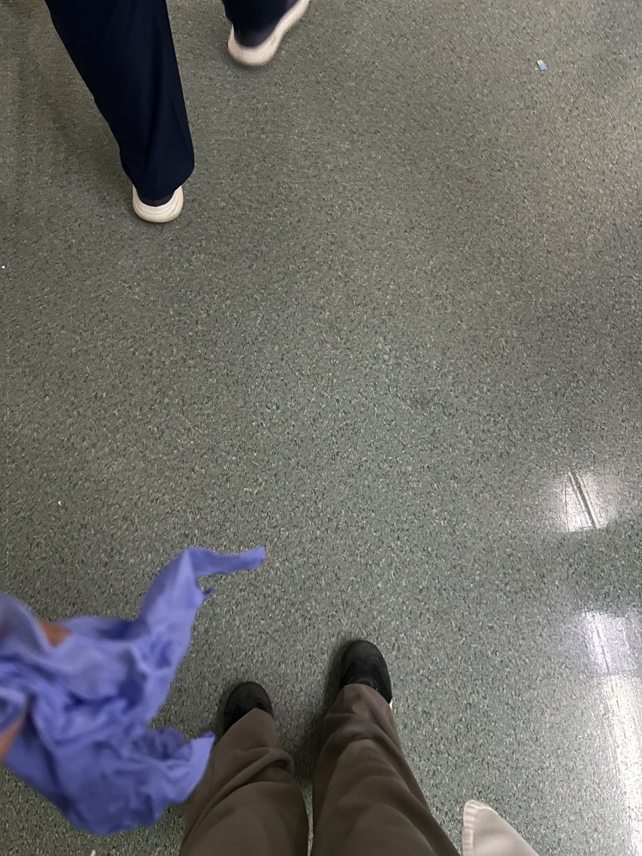 Lu9ert's tweet photo. ✨First portable X-ray ✅ Critical ICU case✨ https://t.co/94VxnDEMq0