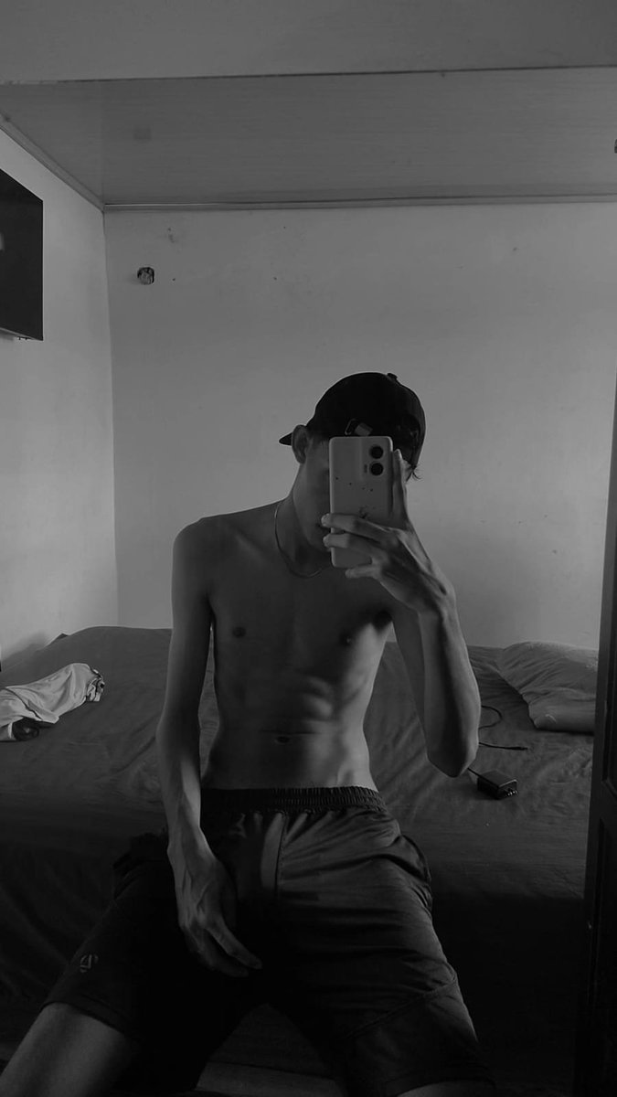 Sebasthianxr's tweet photo. Si me queda esa pantaloneta? 🔥 https://t.co/VtSTQYPwgl