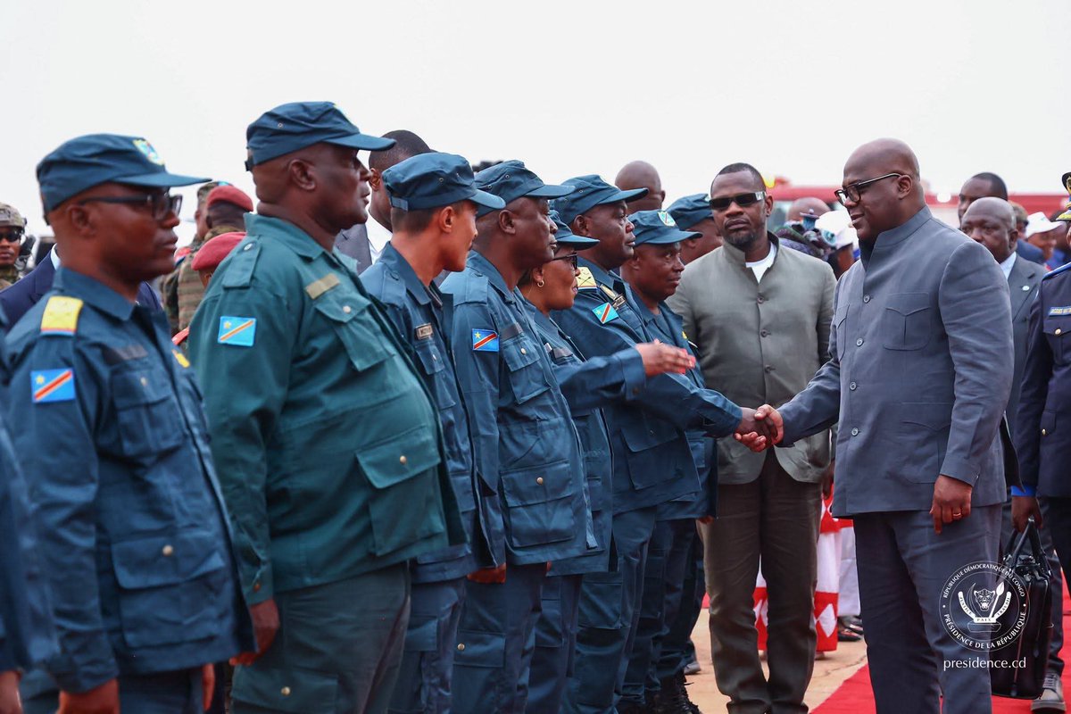 Isaackabundi080's tweet photo. 🇨🇩 Le Président Félix Tshisekedi est à Kaniama-Kasese, dans le Haut-Lomami, dans le cadre de son itinérance. Au programme : visites de terrain, inauguration du Centre hospitalier Denise Nyakeru et tenue du Conseil des ministres sur place. Une démarche qui, selon la Presidence, illustre la volonté de rapprocher l’action gouvernementale des populations.