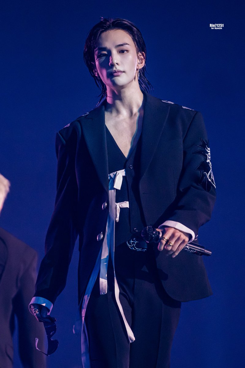 Rin71251's tweet photo. 20260729
#현진 #Hyunjin https://t.co/KRm2b6vxVU