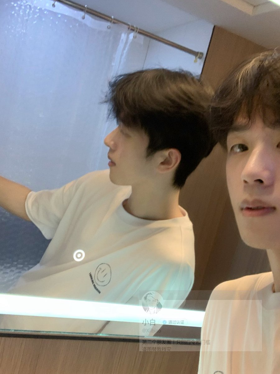 Xiibiao's tweet photo. 🤳🏻 https://t.co/QhZS9tc0Bl