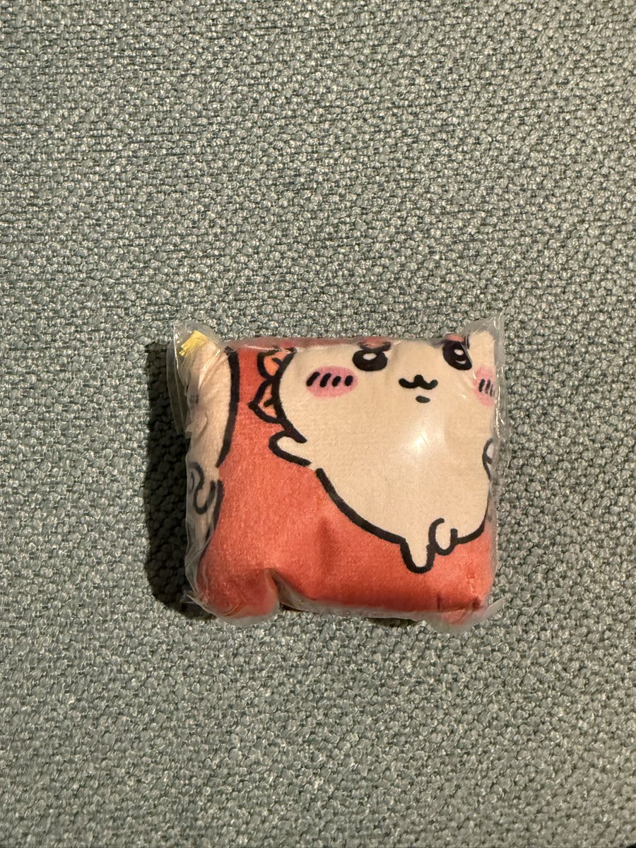 ano___koz's tweet photo. 【交換】映画　ちいかわ　巾着ポーチ
譲　くりまんじゅう　シーサー
求　セイレーンまたは島二郎

横浜でのお手渡しか郵送にて希望。
DMでID付きのお写真提示します。
お心当たりある方お待ちしております。 https://t.co/O5XAkP8aUq