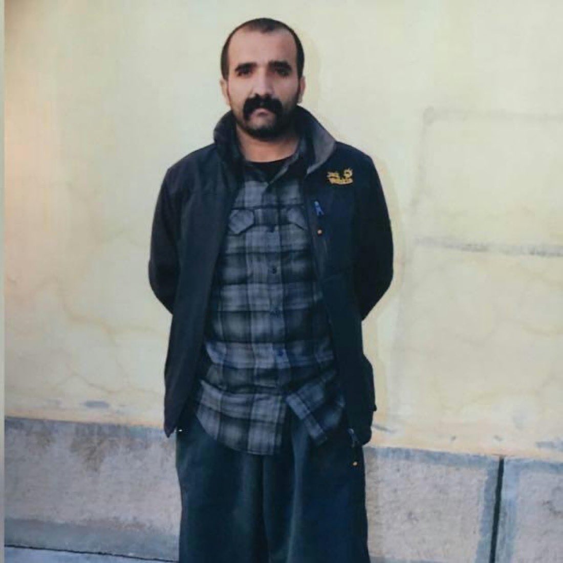 zeydan____'s tweet photo. "Bir HPG'li olarak beni ancak halkımız ve PKK yargılayabilir. Sizin mahkemeleriniz bizi yargılayamaz" 

Şehîd Süphan Çabuk 🥀 https://t.co/7GKnUMYhtR