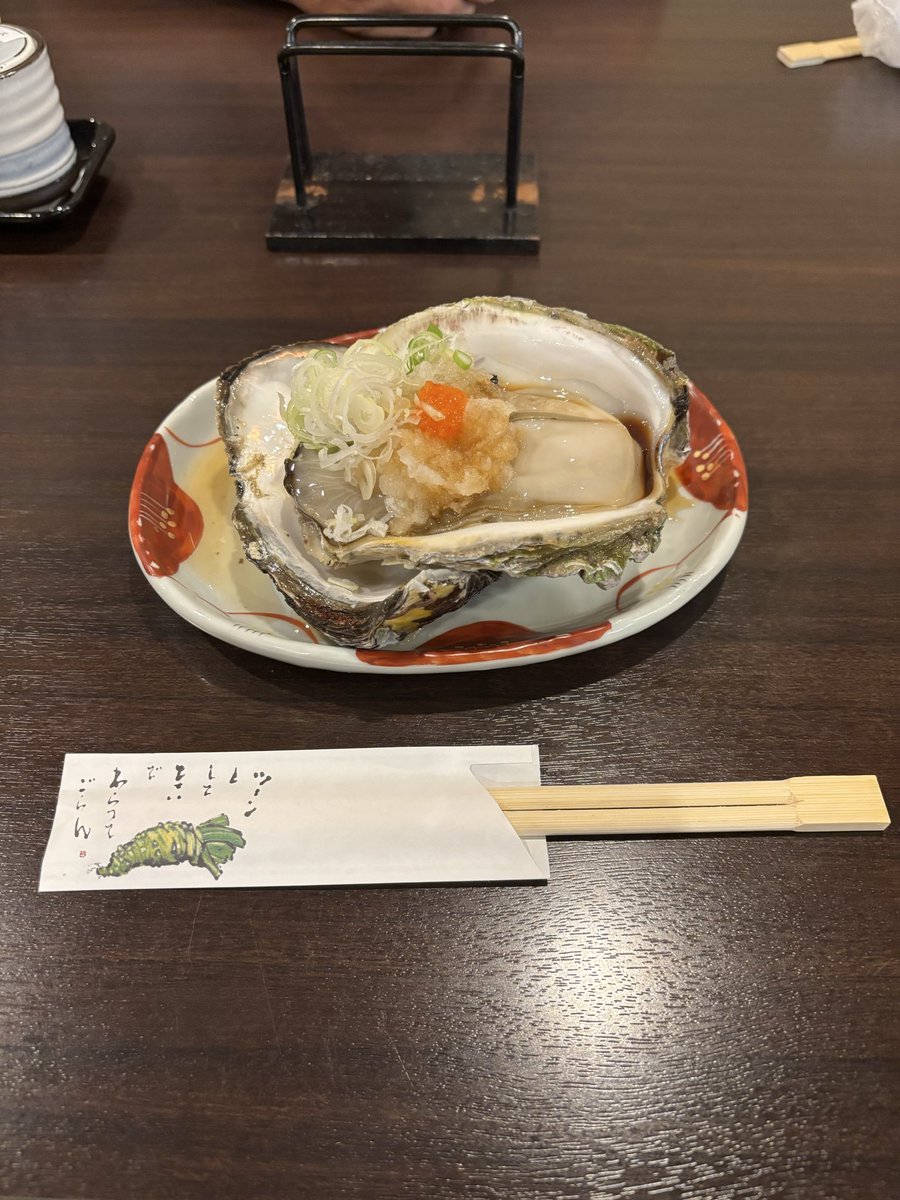 shikipanddr's tweet photo. 7月16日で40歳になりました！
岩牡蠣や蟹など美味しいもの食べて、自分へのご褒美にアルファード納車！
これからも頑張ります！ https://t.co/0zw5lNCOwC