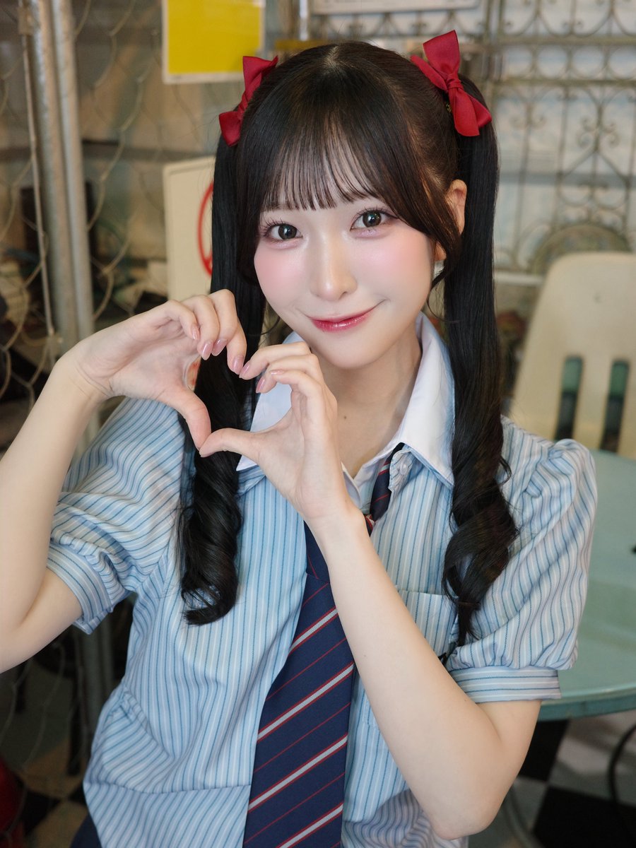 yamada_momoka__'s tweet photo. ≒JOY 5th single c/w曲
" わたし注意報 "
MV公開されました 𝜗𝜚 .˚⊹⁺
▸ https://t.co/2xQ9DnP0dZ

怜音とWセンターを
務めさせていただきます！

どっちが好きなの（怒）
MVではたくさん怒ってるよ😾

ダーリン꒰ ՞⸝⸝ʚ̴̶̷̷ · ʚ̴̶̷̷⸝⸝ ՞꒱🩷
早く選んでーー！♡ 

#わたし注意報 https://t.co/0PWKKpJ7ZE