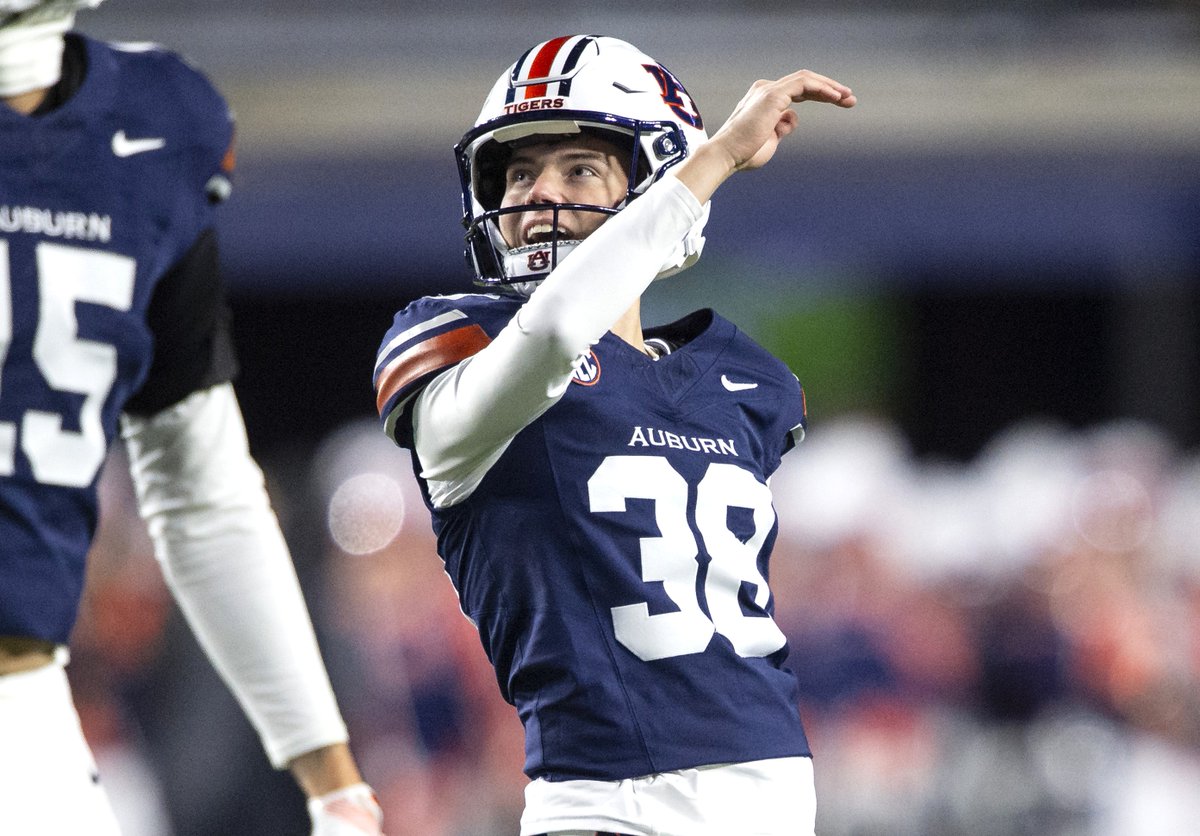 NathanKing247's tweet photo. Most Valuable Tigers: No. 6 https://t.co/nketHR8oXs https://t.co/ZH59iA0a1s