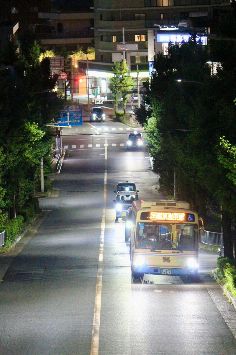MP_rokuitihati's tweet photo. 2026.7
阪急バス 773 (千里)
大阪200か 2505
型式　PKG-LV234N2
35・38系統

この日は773が動いていると知人に教えてもらったので撮影、サモキンクーラーが似合っており非常にかっこいいですね。
次は千里NTで撮ってみたいところ… https://t.co/zAweGc6u6x