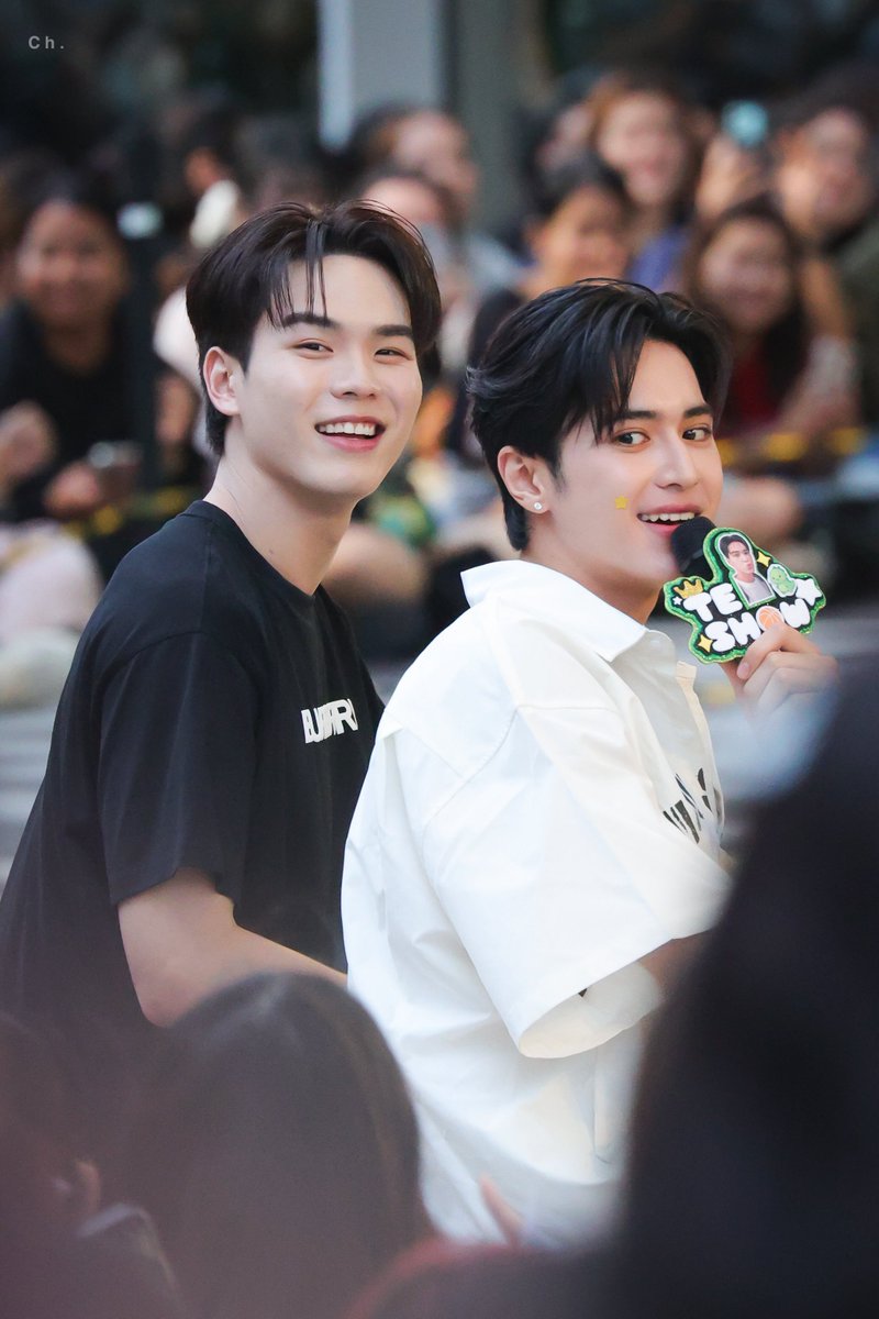 chimonoy's tweet photo. จับมือไปด้วยกันนะ 🥰

TSP COZY SIGN AND SMILE
#งานมหกรรมนิยายนานาชาติ2026xTeshowPing
#Teshow @wwwteshow06
#PingKrittanun @PKrittanun
#TeshowPing https://t.co/E7WctD0u3D