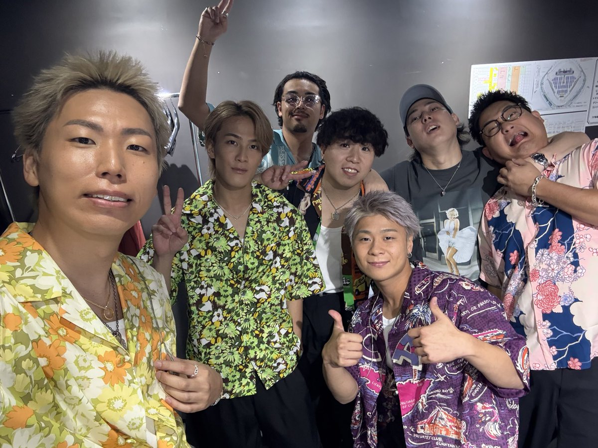 KEESUKE_ESPOIR's tweet photo. CDFありがとうございました❤️‍🔥

まーじで楽しかった！！！！

今日のエスポのヘアメイク
実ははんくんが、朝からしてくれました㊙️ https://t.co/3fMANphUMJ