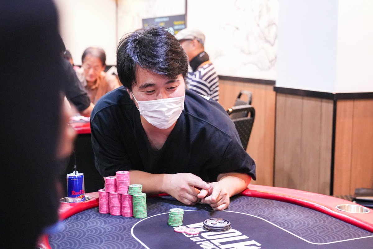 utage_2022's tweet photo. 【#1 火蓋 ~NLH~】

▼優勝は…yasu選手🏆

おめでとうございます！

RESULT / Entries 75
（敬称略）

Champion yasu
Runner-up るい
3rd みっきー
4th 猫村
5th かなた
6th りく
7th TAKA
8th ろんちゃん
9th S

#歌留多_宴 https://t.co/WcL0izsmoS