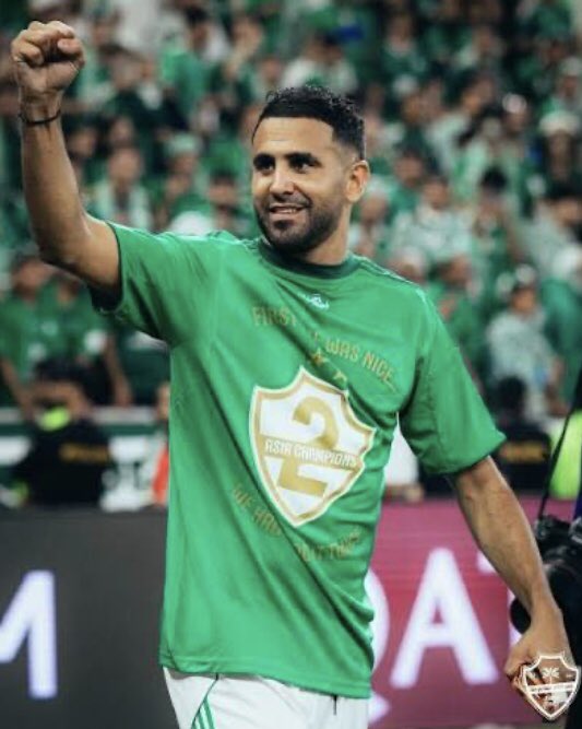 alshaiki1's tweet photo. بعد الاستغناء الغير مبرر عن الثنائي محرز وكيسيه وهروب رئيس النادي بزعم الترشح لرئاسة اتحاد القدم وبعد الاستغناء المفاجيء عن المدرب يايسله الان الصورة تبدو اكثر وضوحا للتدمير الممنهج والمفتعل لاستقرار الفريق❗️
والمؤسف ان كل هذا يحدث قبل بطولة القارات وانطلاق الموسم بايام❗️ https://t.co/duOcmu4YZX