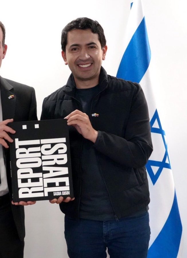 YoAlejoV's tweet photo. ¿ALGUIEN QUIERE PENSAR EN LOS NIÑOS Y NIÑAS?

Para le extrema derecha es terrible que una comediante los interprete, claro, los expone. Pero NO es grave que apoyen a un Estado que literalmente le ha quitado la vida a unos 22 mil menores. https://t.co/XGrDuKL2Td