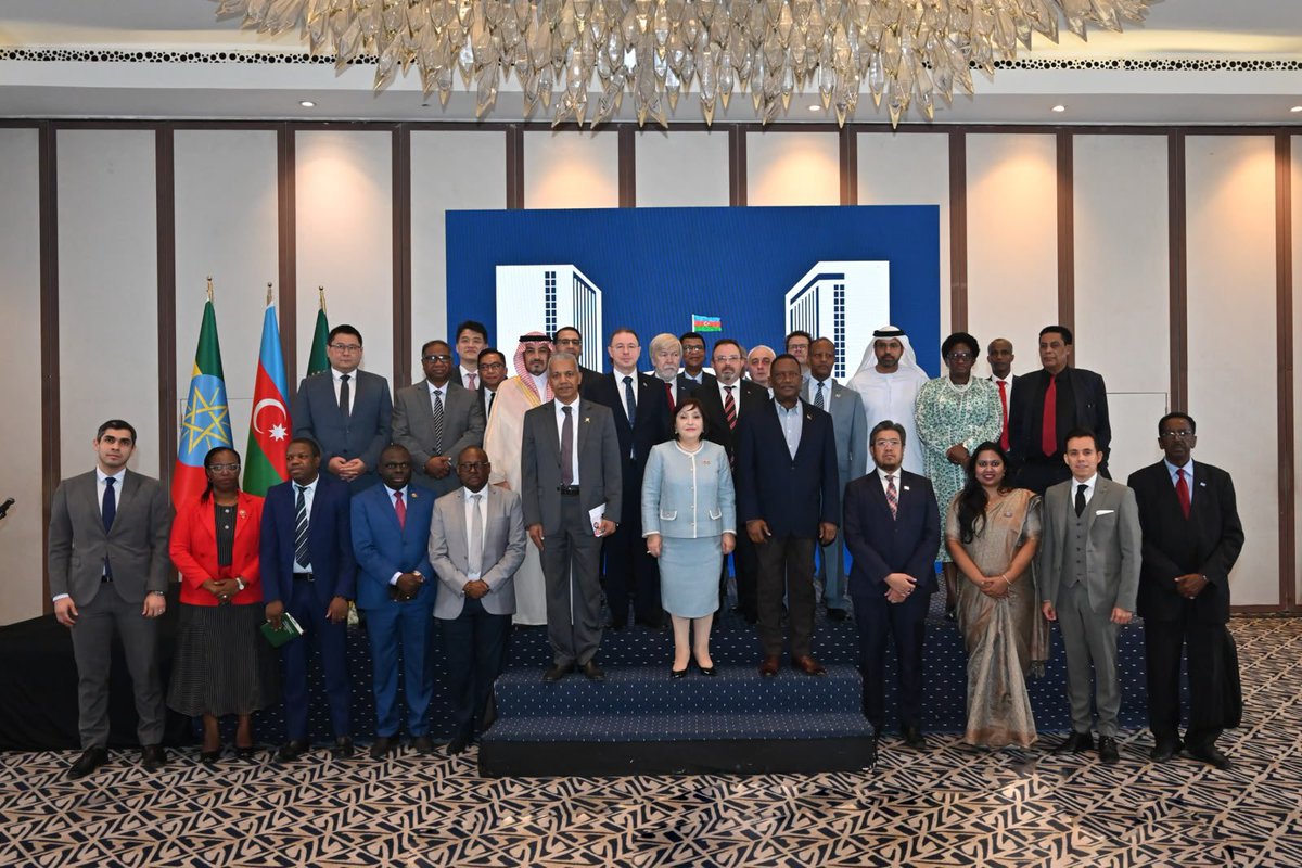 Milli_Majlis's tweet photo. Milli Məclisin sədri Sahibə Qafarova iyulun 30-da Efiopiya Federativ Demokratik Respublikasına rəsmi səfəri çərçivəsində Afrika ölkələrinin və dünyanın digər regionlarından olan ölkələrin Əddis-Əbəbədəki səfirləri ilə görüşüb.

https://t.co/EBkgTiVIit

#MilliMeclis https://t.co/yiewgyHDNi