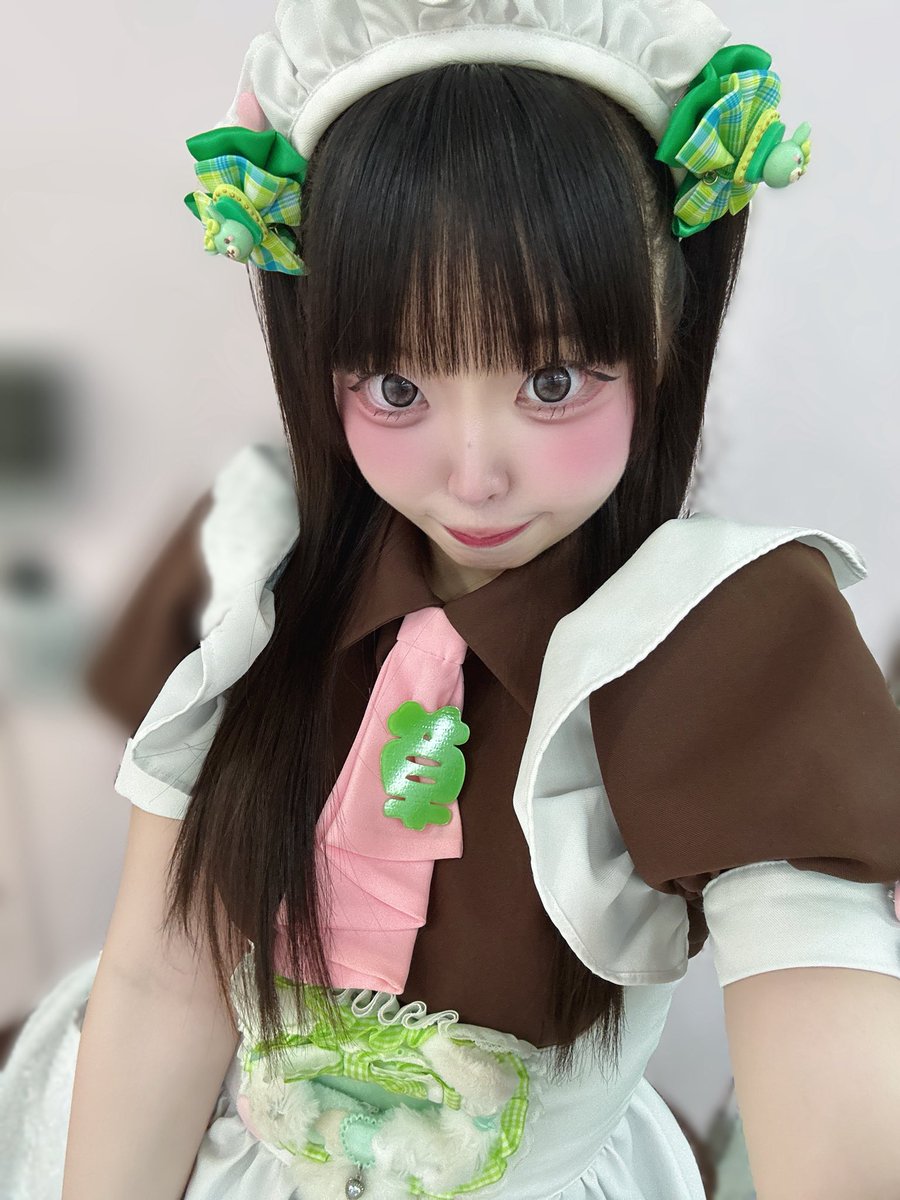 maid_enon's tweet photo. 明日は新人服見納め★節目のタイミングということでメイドの魔法にかかるまでのブログを書きました⋆˚꩜｡
どのメイドの魔法にかかるまでのブログよりも長い自信があります！お時間ある時にお読みください꒰˘•̥⧿•̥˘꒱
https://t.co/3KN2rovvBv https://t.co/CtIHMwRMMo