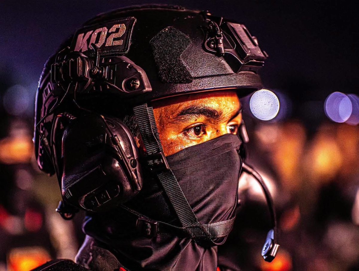 VPA_Soldier's tweet photo. *Feels the aura*

Photo credit: Kim Liên https://t.co/cJZG3hir5d