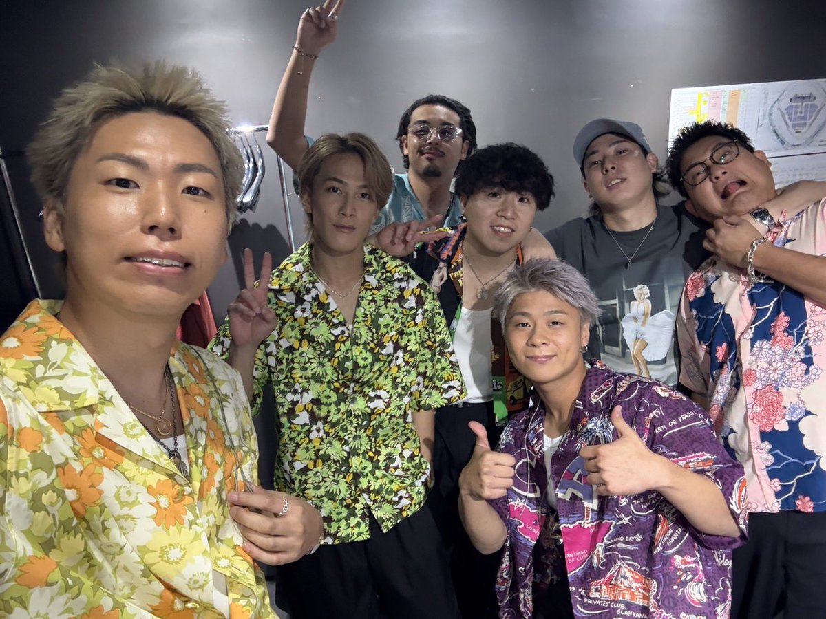 Hiroto_espoir's tweet photo. 実ははんくんがヘアメで来てくれました😆 https://t.co/4x6bT2PMUK
