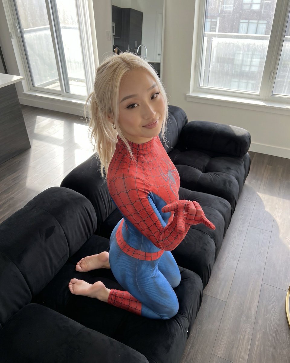 ofxvava's tweet photo. 🚨 Catálogo Spidergirl já está no ar 🕷️🔥

Três visuais da estreia para quem curte cosplay.

O pack completo está no link da bio.

#ofxvava #SpiderGirl #Cosplay #LinkNaBio #XBrazil https://t.co/QFTIBKCU3r