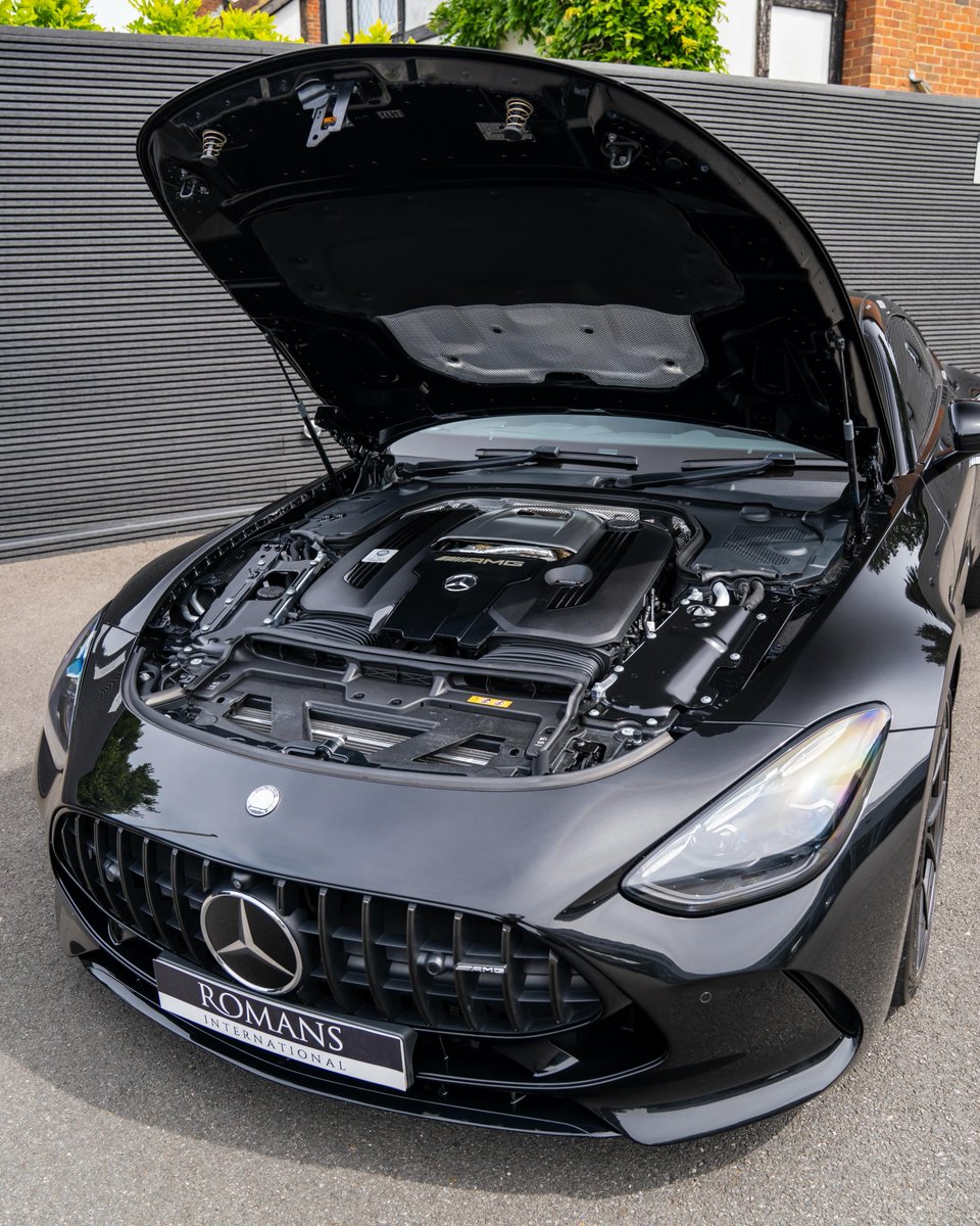 mbmaybachfans's tweet photo. Powerful + Beautiful + Luxury + Performance + High-Tech = Mercedes-AMG GT 63 V8 🦈

📸: @romansinternational (IG) https://t.co/JgJaiHWvFX