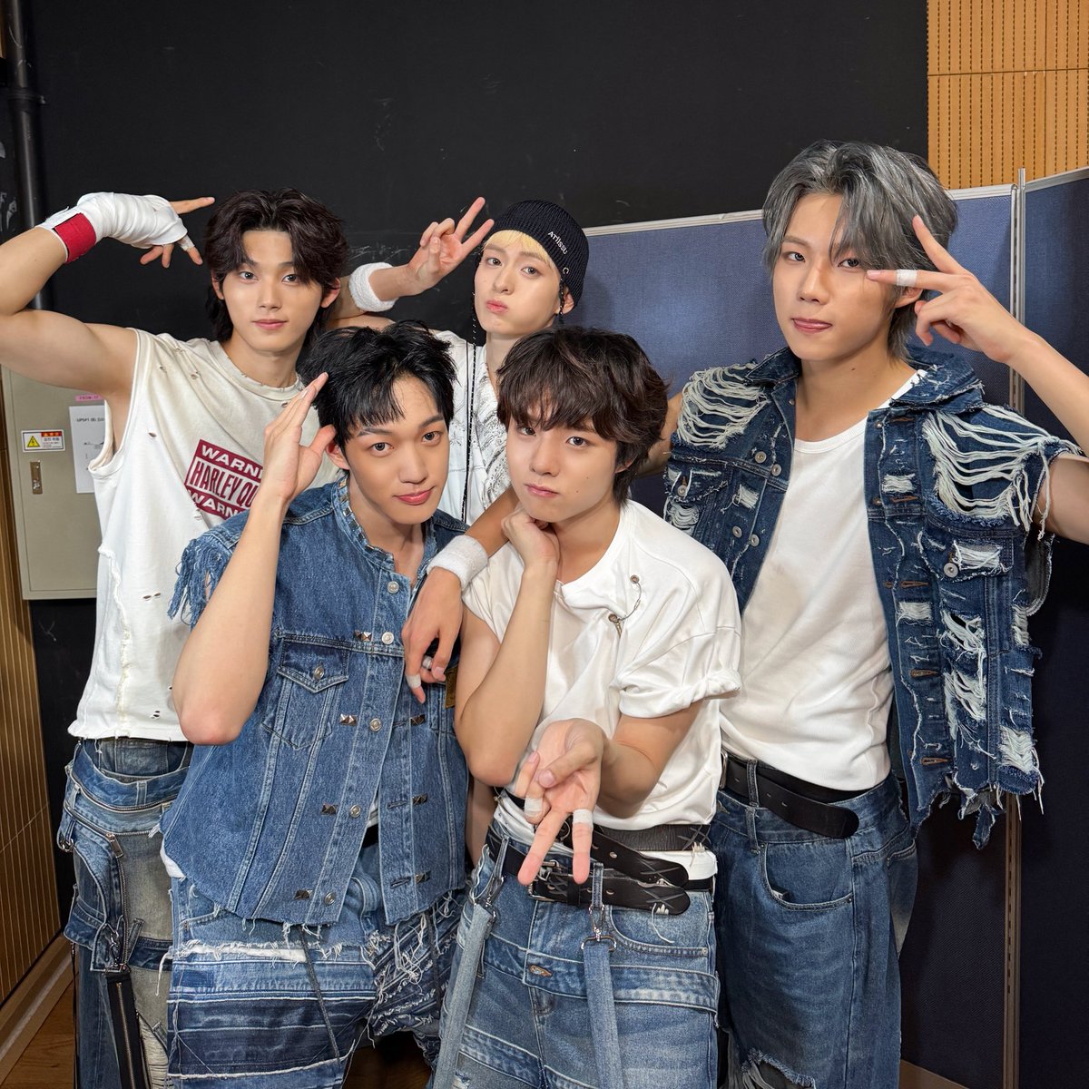 officialTheWind's tweet photo. [📸]

#260730

✔️ The Wind (더윈드) Mnet #엠카운트다운 🎬🩶

#더윈드 #THEWIND #The_Wind
#Second_Wind https://t.co/j1BiYJ2GYd