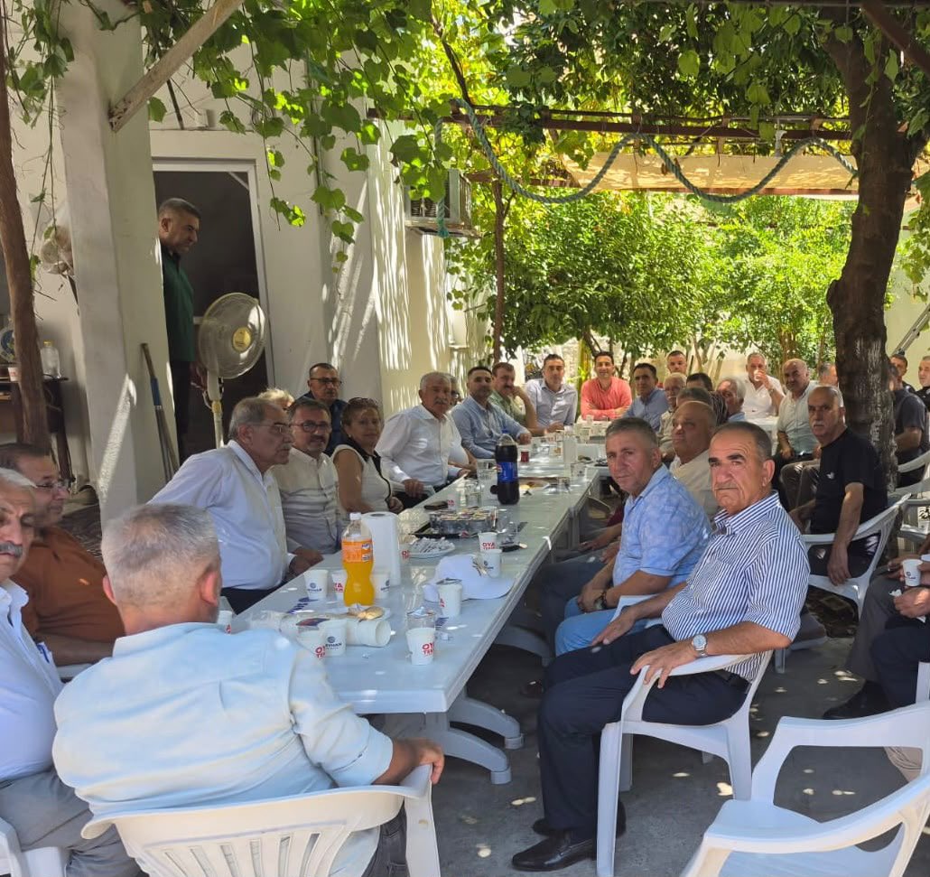ZeydanKaralar01's tweet photo. Seyhan Muhtarlar Dernek Başkanı Feridun Dağlık’ın davetiyle, Hanedan Mahallemizde Seyhan’ımızın kıymetli muhtarlarıyla bir araya geldik.
Değerli görüş ve katkılarıyla ev sahipliği yapan tüm muhtarlarımıza teşekkür ediyorum. https://t.co/HPXGb3L2rf