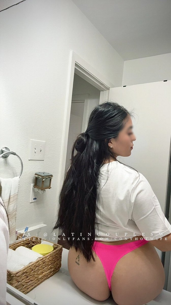 latincouplesw's tweet photo. Rt if you like hotwives with long hair and thick a$$! https://t.co/xBOIUbNLSi