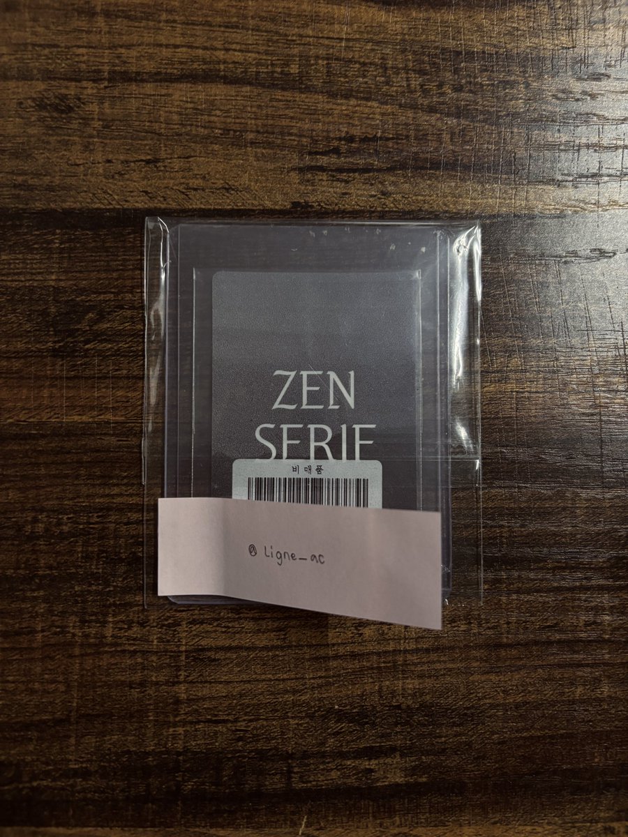 Ligne_ac's tweet photo. [WTS / ส่งต่อ] ODD ATELIER - ZEN SERIF Exclusive Photocard #JENNIE 🖤

-สภาพ 100% ไม่เคยแกะซองเดิมเลยค่ะ
-ของแถมรอบ Web Benefit จาก ODD ATELIER หายากแล้วน้าคอลนี้
-950รส 

#ตลาดนัดblackpink #ตลาดนัดบพ #ตลาดนัดเจนนี่ #JENNIE #JenniePhotocard #ZenSerif https://t.co/KUqydsM5VF