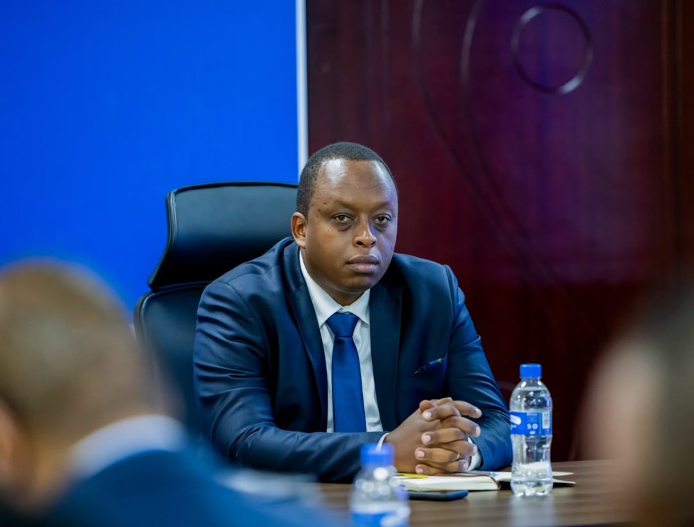 IGIHE's tweet photo. Kuva Ikigega RNIT Iterambere Fund cyatangira, kimaze gukusanya agera kuri miliyari 150 Frw mu myaka 10 ishize, mu gihe ubwizigame bw’abanyamigabane bacyo bugeze kuri miliyari 88 Frw.
@rnit_Rwanda 

Inkuru irambuye ⤵️ 
https://t.co/1JutYReR1V
✍🏼 @Umutesicln https://t.co/yUcphelTSc
