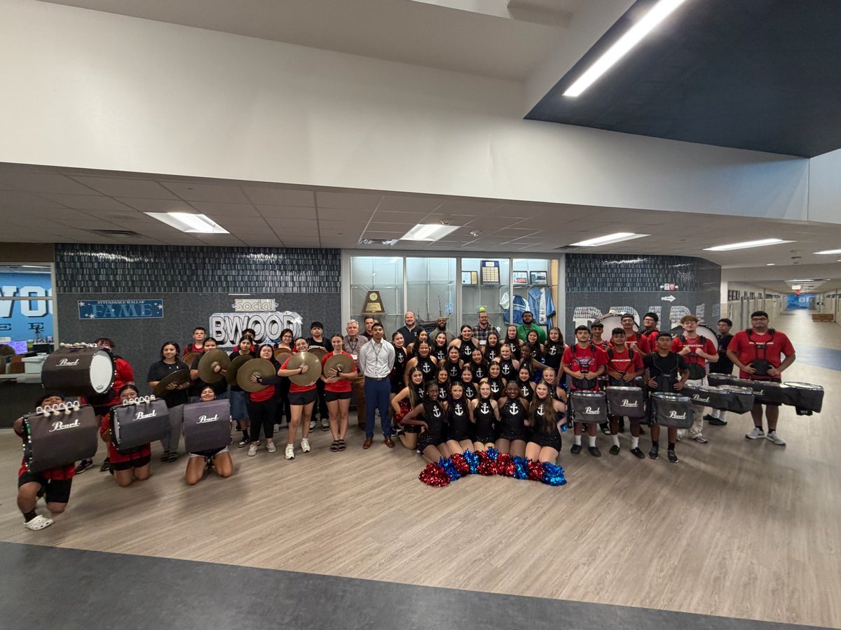 _BPORTFootball's tweet photo. Our #GameChangers are ready to get after it today at TIP! ⚓️

Big shoutout to the B’Port Shipmates and Band for getting us fired up and bringing the game day energy. #BPortBuilt #AnchorDown https://t.co/7I2p2NvJt4