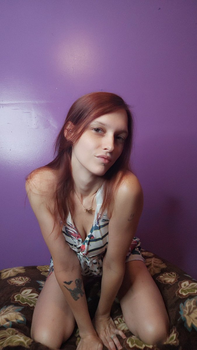 PixiePrincess8D's tweet photo. Do you like daddy no makeup needed today #hotmomma #goodgirl https://t.co/sKWufaH86D