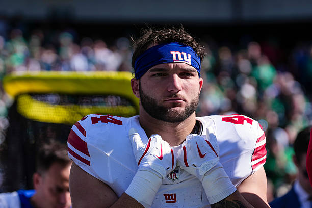 EthanKreagerFF's tweet photo. I'd rather reach a round early to get my guy...

...than spend four months watching someone else beat me with him.

Here are 5 players I'm refusing to leave my fantasy drafts without in 2026: https://t.co/1QXlLlxXU6