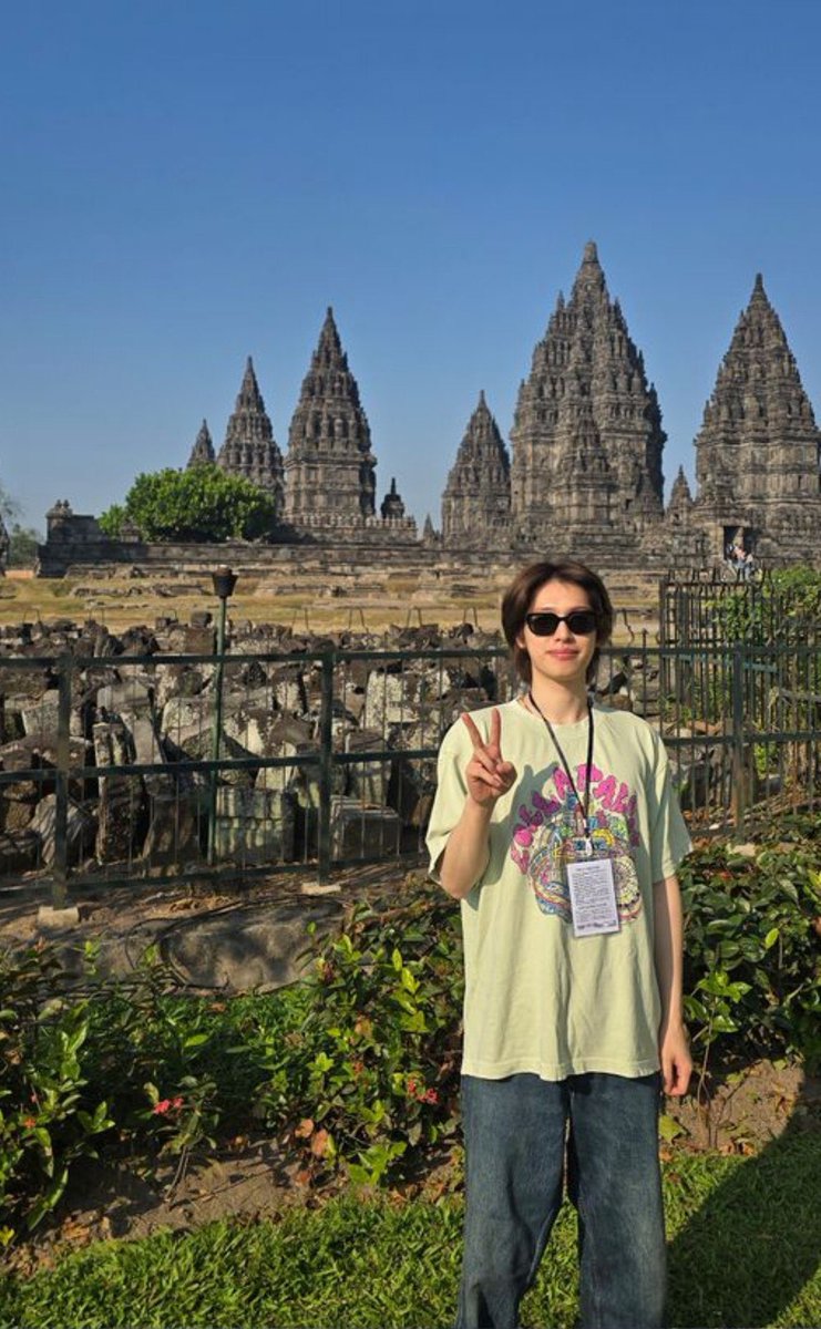 jjyuonism's tweet photo. JOOYEON AND GAON PRAMBANAN TERIMA KASIH INILAH HARI KEMENANGAN GWEH https://t.co/jdvgfwbZNL