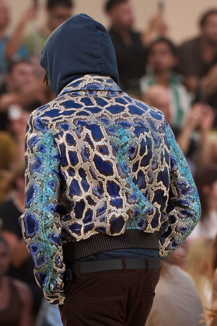 streetsxyz's tweet photo. Louis Vuitton SS27 by Pharrell Williams. https://t.co/lQLwSStqdK