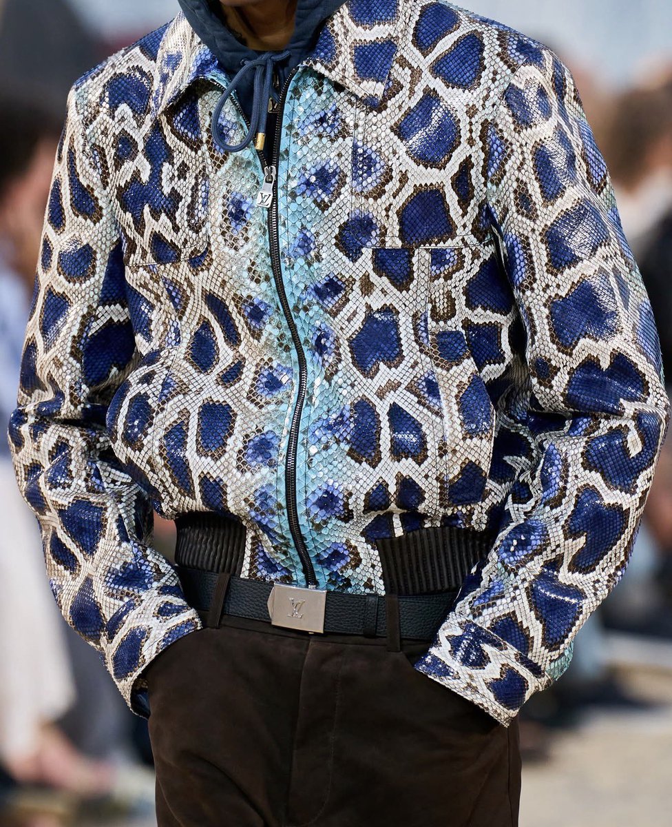 streetsxyz's tweet photo. Louis Vuitton SS27 by Pharrell Williams. https://t.co/lQLwSStqdK
