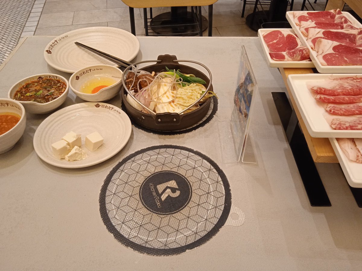 Leo_buds's tweet photo. dinner https://t.co/yyuozypQLJ